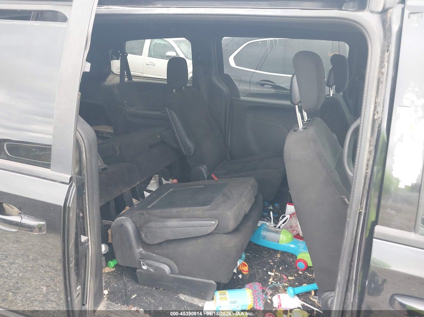2015 DODGE GRAND CARAVAN auction photo 8