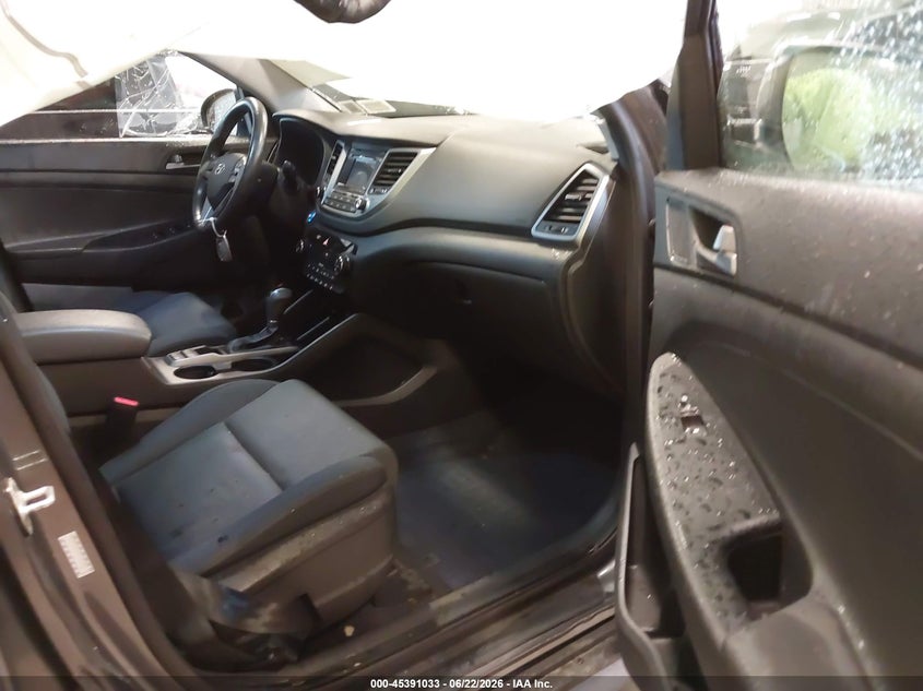2017 HYUNDAI TUCSON auction photo 5