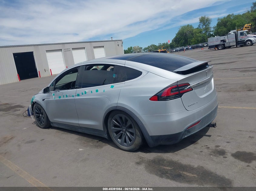 2017 Tesla Model X 100D/75D/90D VIN: 5YJXCBE26HF068098 Lot: 45391084