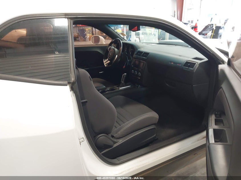 2014 DODGE CHALLENGER auction photo 5
