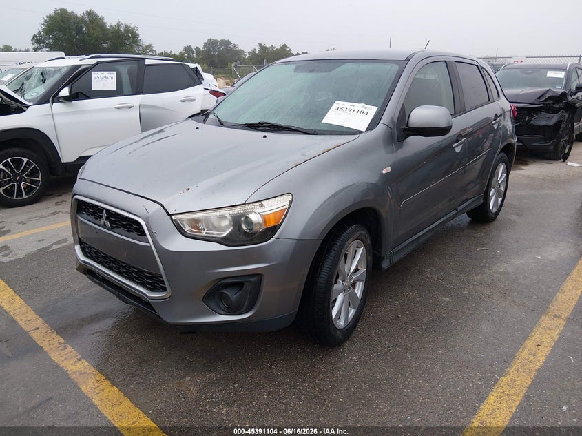 2015 MITSUBISHI OUTLANDER SPORT ES · Фото 2