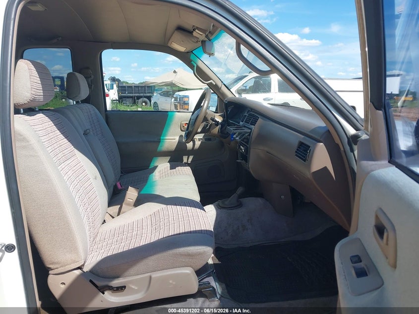1996 TOYOTA T100 auction photo 5
