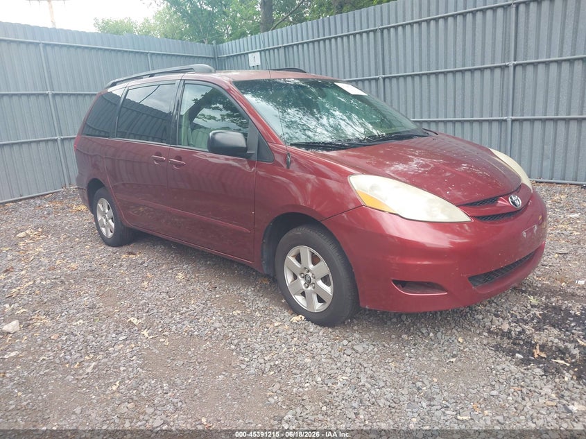 2008 TOYOTA SIENNA LE