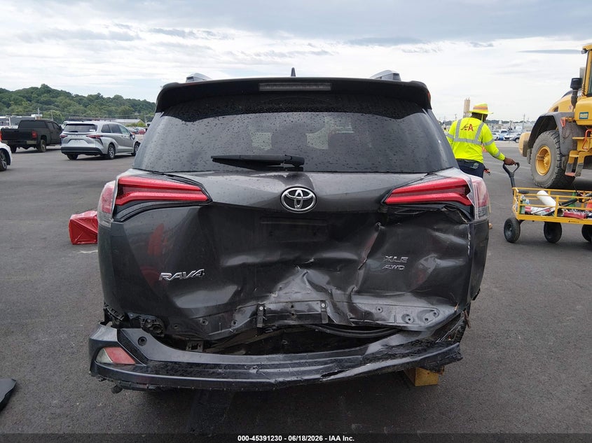 2017 TOYOTA RAV4 auction photo 6