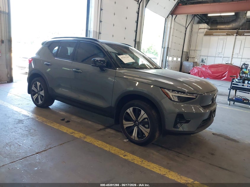 2023 VOLVO XC40 RECHARGE PURE ELECTRIC auction photo 1