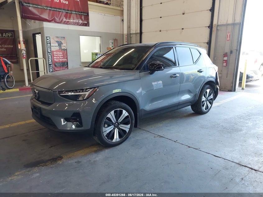 2023 VOLVO XC40 RECHARGE PURE ELECTRIC auction photo 2
