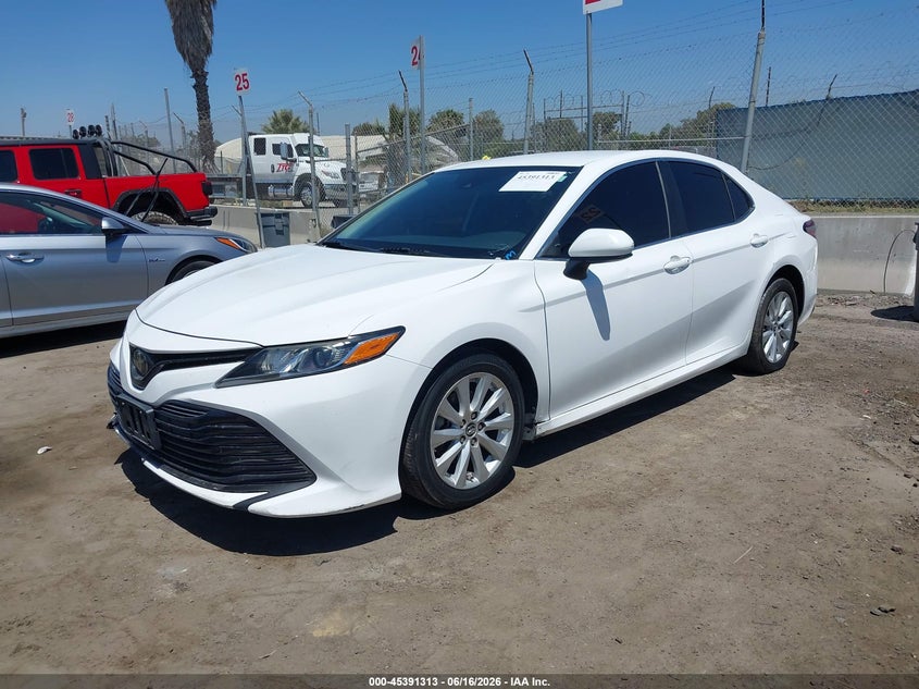 2019 Toyota Camry Le 4T1B11HK9KU768956 photo 1