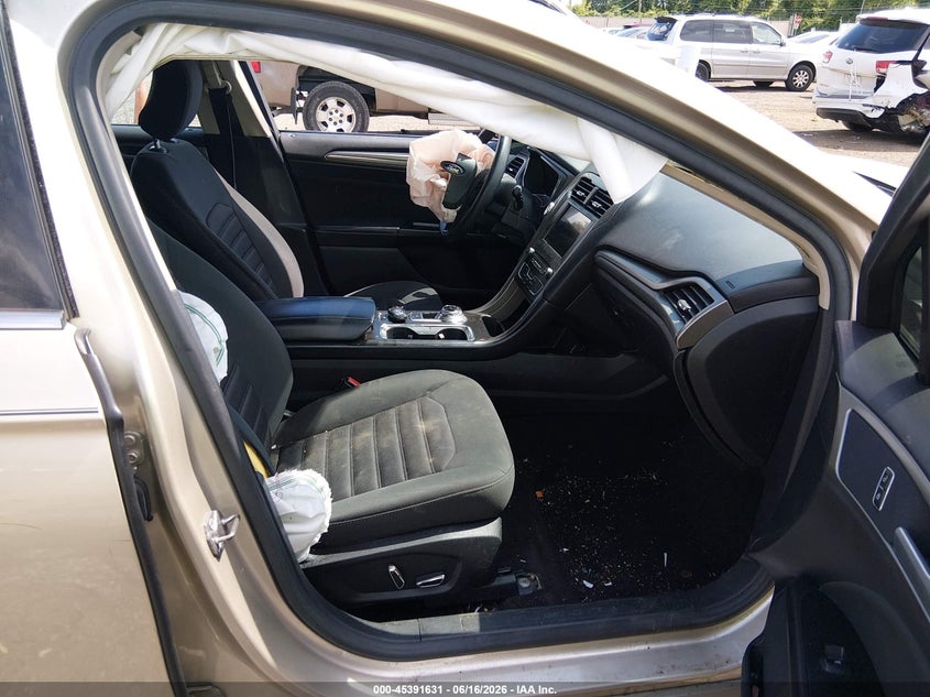 2017 FORD FUSION auction photo 5