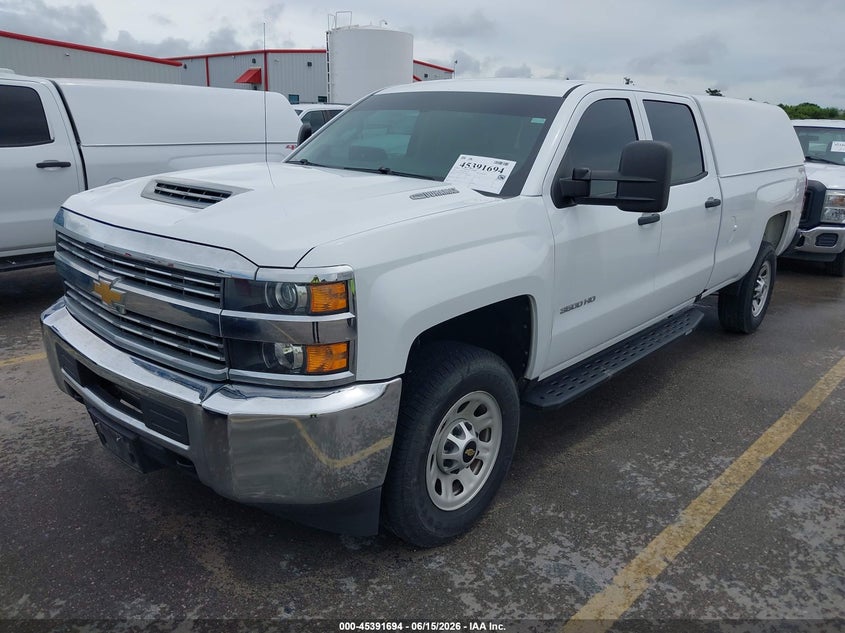 2017 CHEVROLET SILVERADO 3500HD auction photo 2