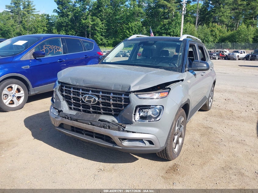 2022 Hyundai Venue Limited VIN: KMHRC8A32NU166005 Lot: 45391751