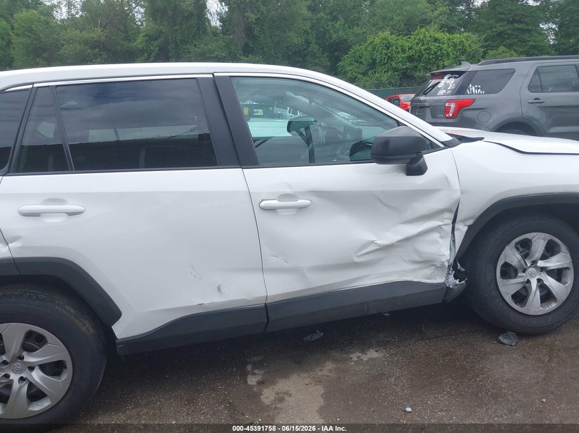 VIN 2T3F1RFV2NC305275 2022 TOYOTA RAV4 LE