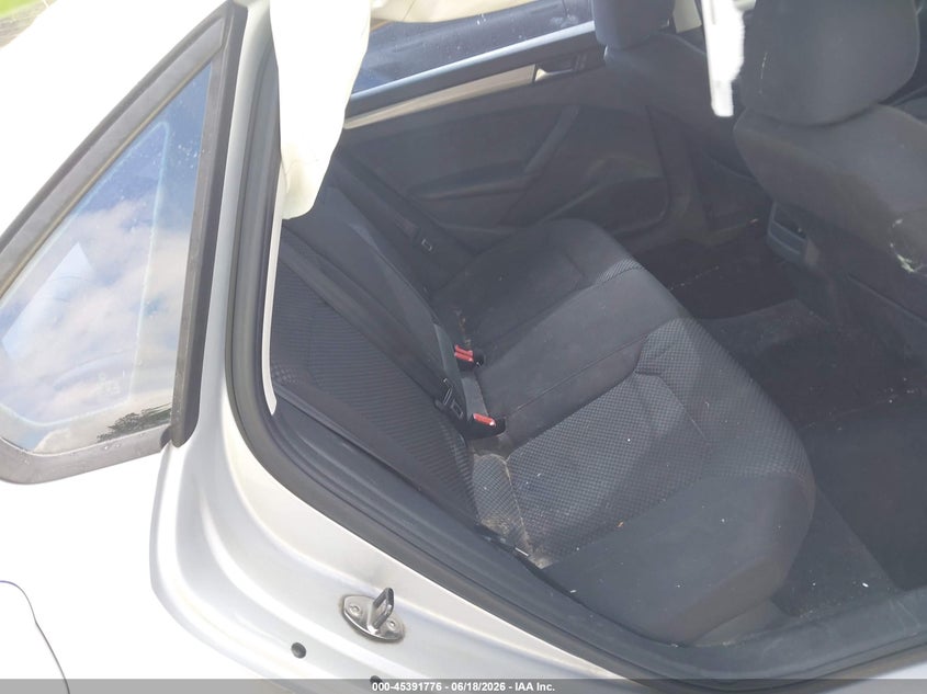 AtlanticExpress - Volkswagen Passat