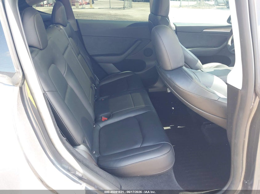 AtlanticExpress - Tesla Model Y