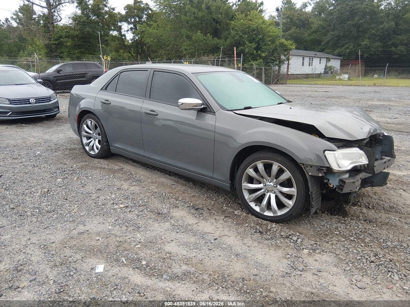 2019 CHRYSLER 300 auction photo 1