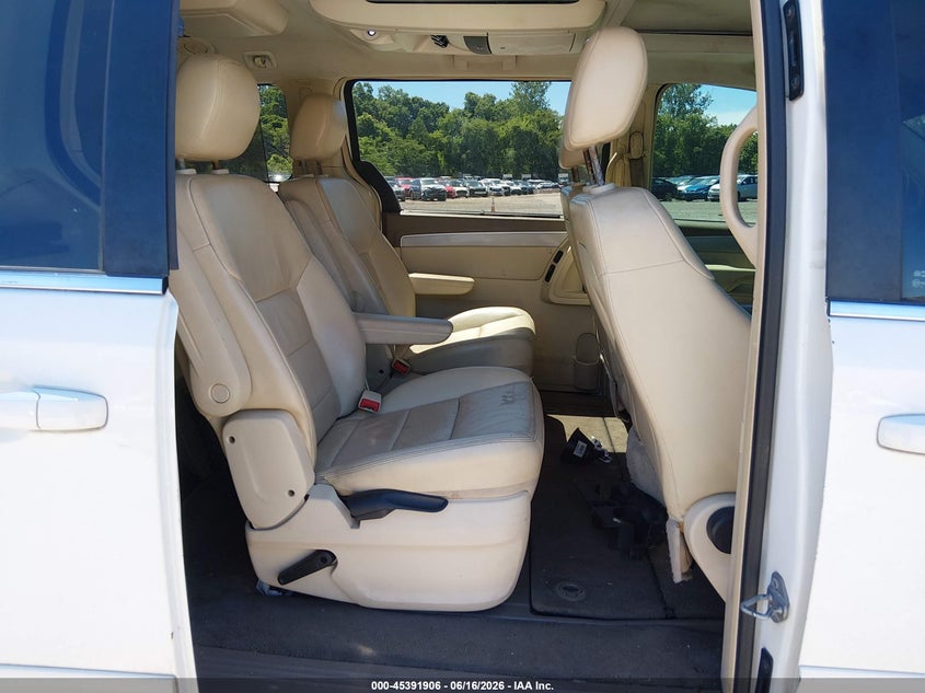 2010 Volkswagen Routan Sel VIN: 2V4RW5DX9AR199427 Lot: 45391906