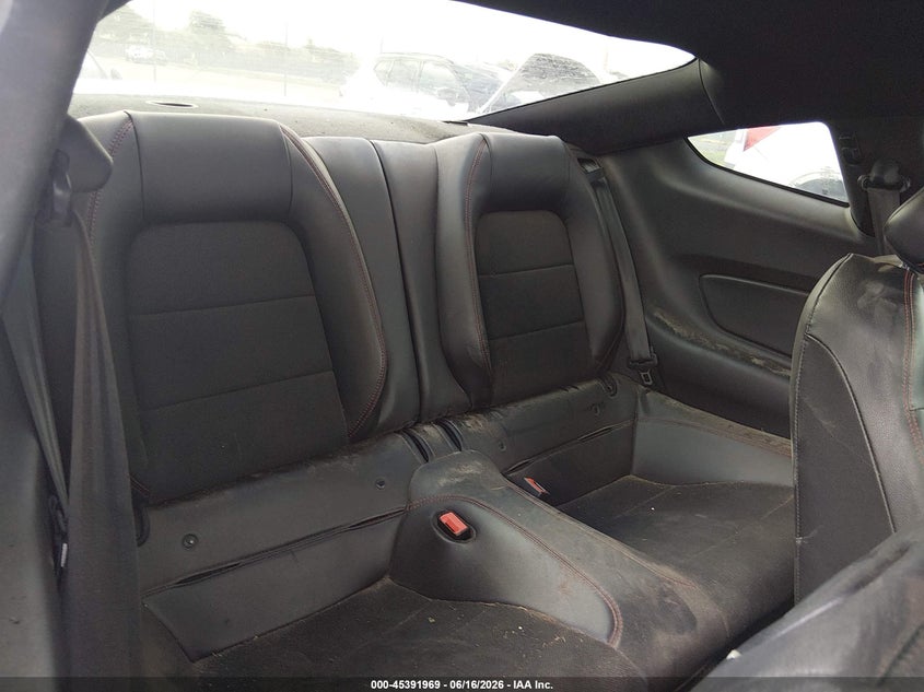 2020 FORD MUSTANG auction photo 8