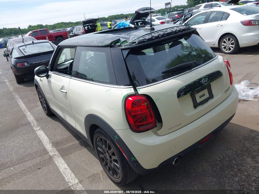 Vin: wmwxr3c0xm2n27553, lot: 45889990, mini hardtop cooper 20213