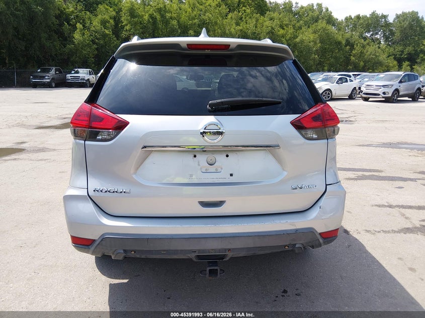 VIN KNMAT2MV8HP578833 2017 NISSAN ROGUE SV