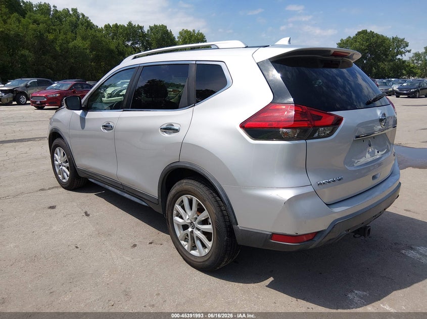 VIN KNMAT2MV8HP578833 2017 NISSAN ROGUE SV