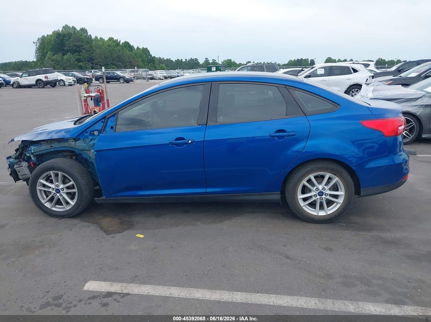 2018 Ford Focus Se VIN: 1FADP3F20JL263957 Lot: 45392068