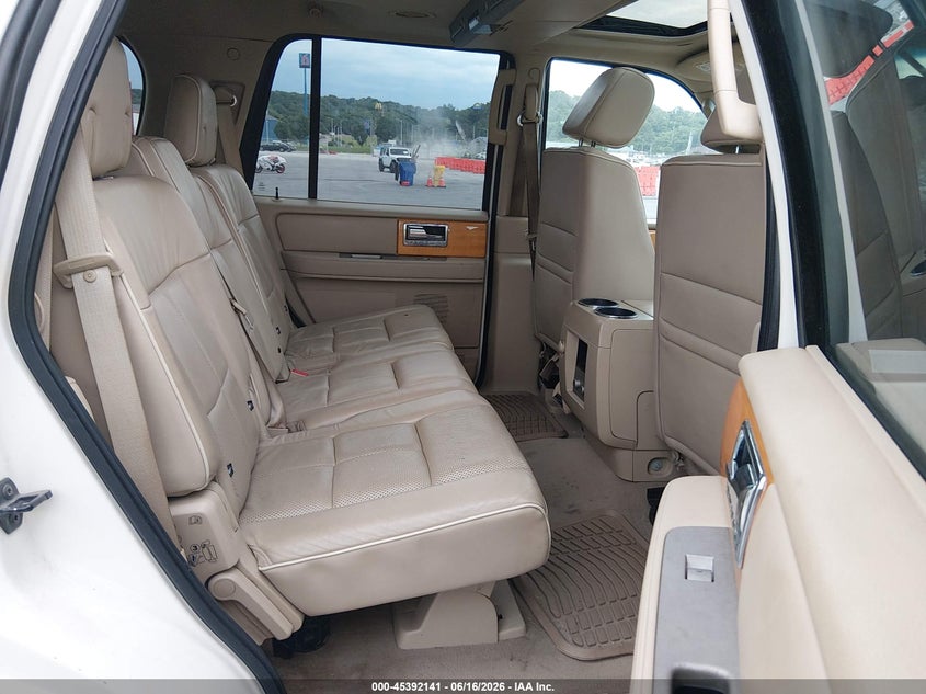 2007 LINCOLN NAVIGATOR auction photo 8