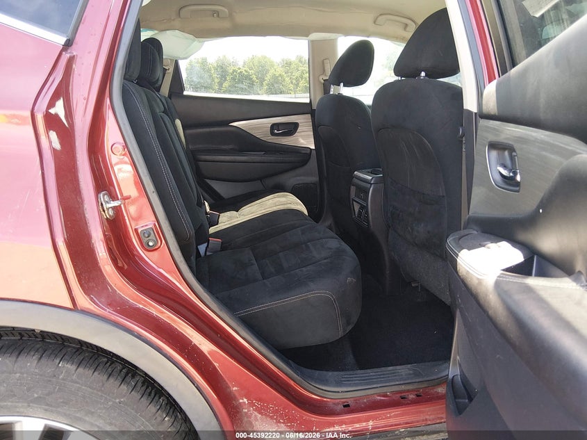 2017 NISSAN MURANO auction photo 8