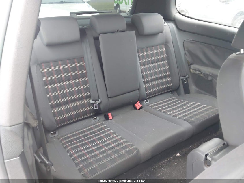 2008 Volkswagen Gti 2-Door VIN: WVWEV71K98W090581 Lot: 45392297