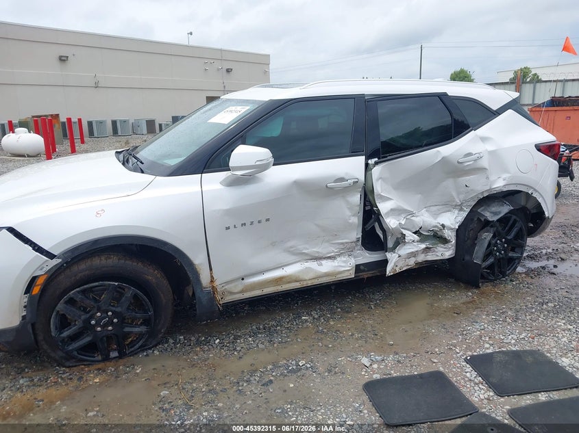 2025 CHEVROLET BLAZER auction photo 6