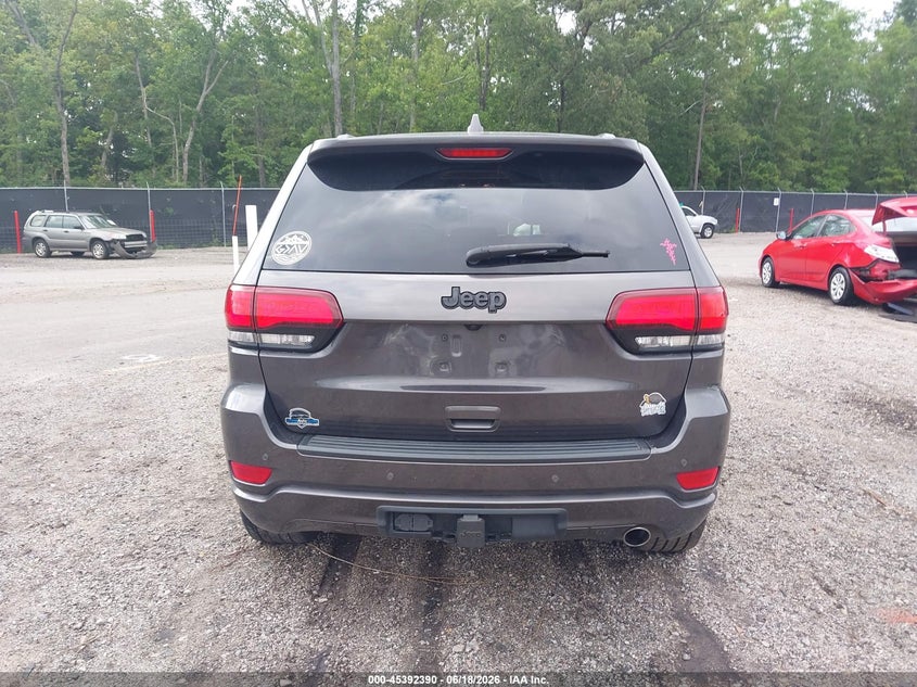 JEEP GRAND CHEROKEE - zdjęcie 16