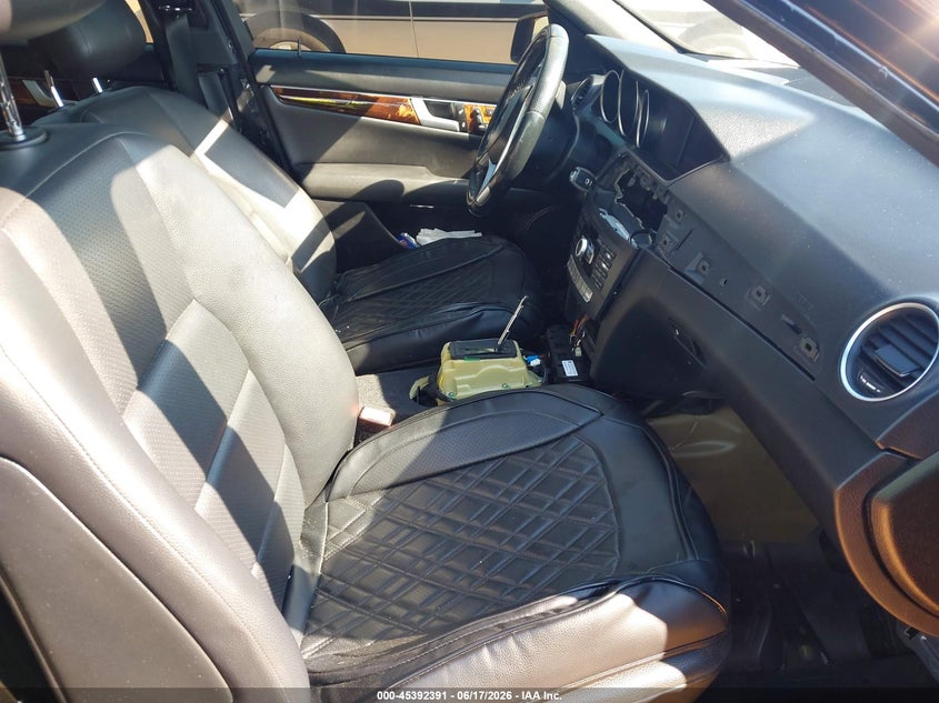 2014 MERCEDES-BENZ C 250 auction photo 5