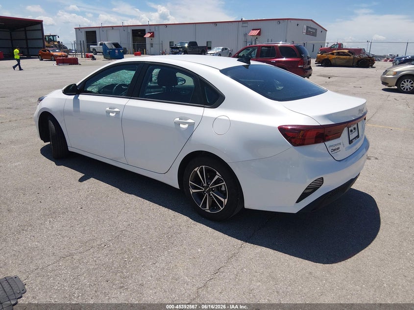 2023 KIA FORTE auction photo 3