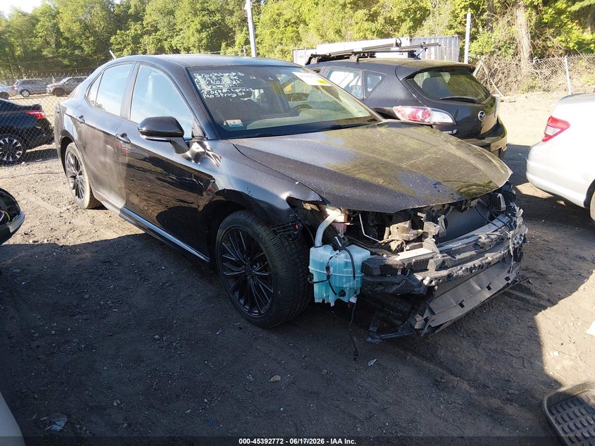 2022 TOYOTA CAMRY auction photo 1
