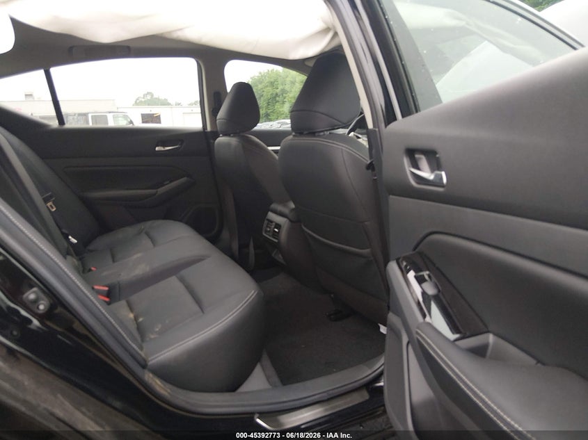 AtlanticExpress - Nissan Altima