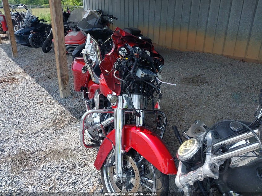 2013 HARLEY-DAVIDSON FLHX auction photo 5