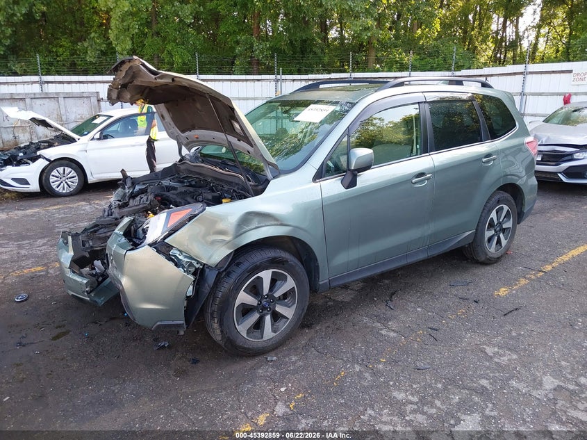 Vin: jf2sjagc5jh480455, lot: 45890862, subaru forester 2.5i premium 20182