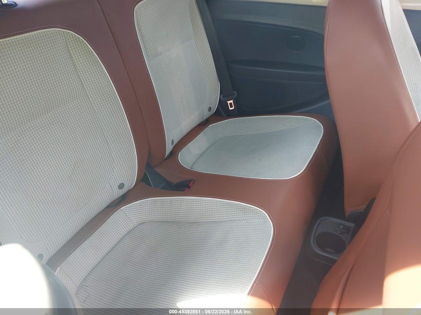 2015 Volkswagen Beetle 1.8T Classic VIN: 3VW517AT6FM822440 Lot: 45392861