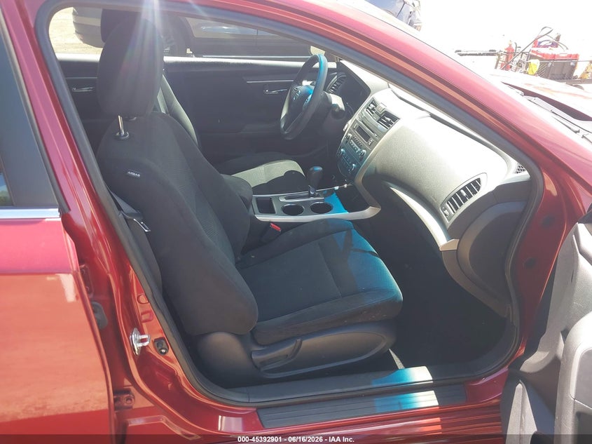 2015 NISSAN ALTIMA auction photo 5