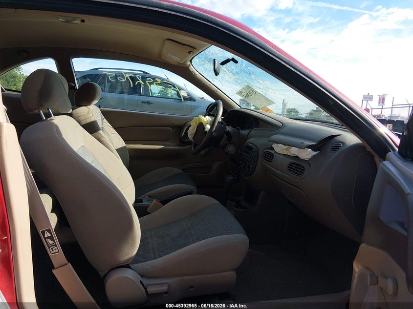 2000 FORD ESCORT auction photo 5