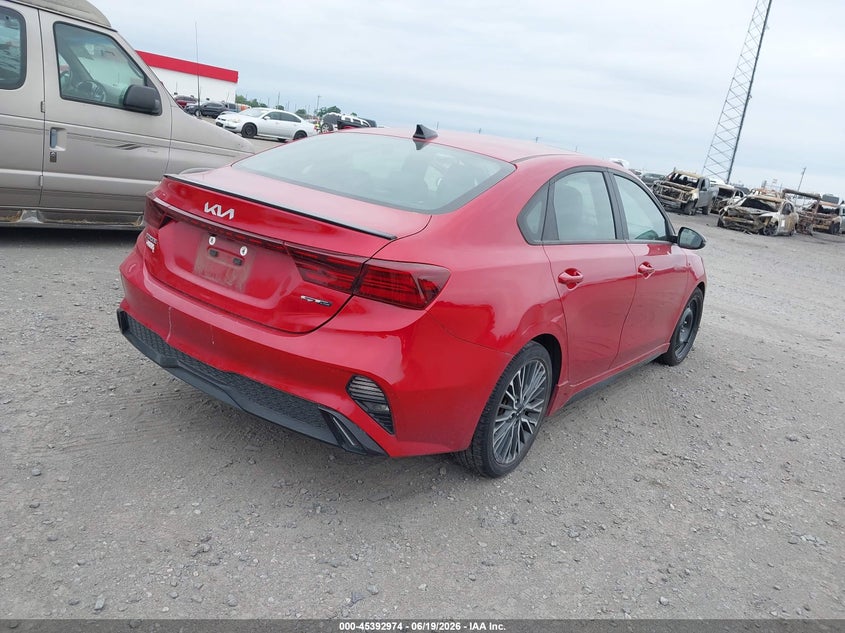 2024 KIA FORTE auction photo 4