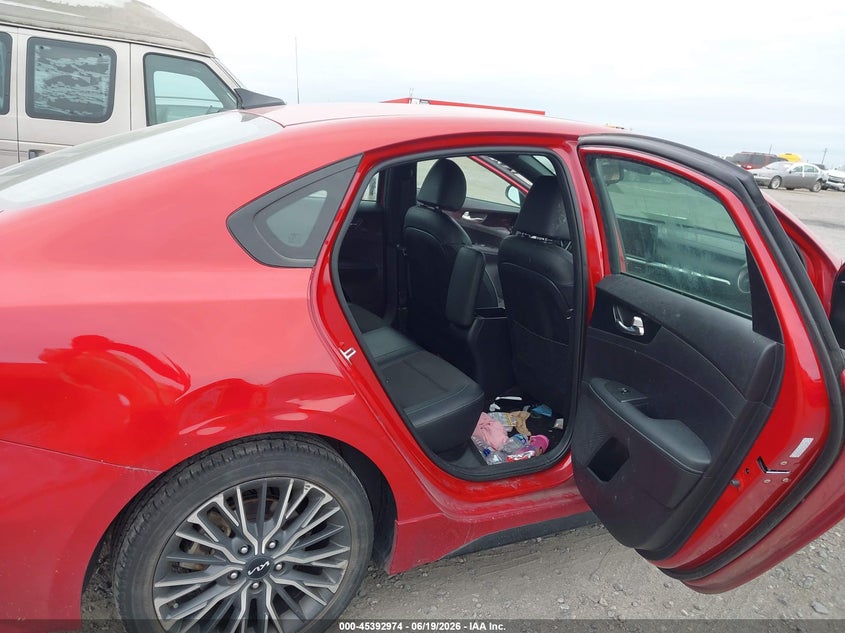 2024 KIA FORTE auction photo 8
