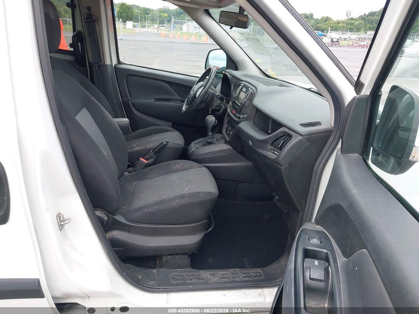 2017 RAM PROMASTER CITY auction photo 5