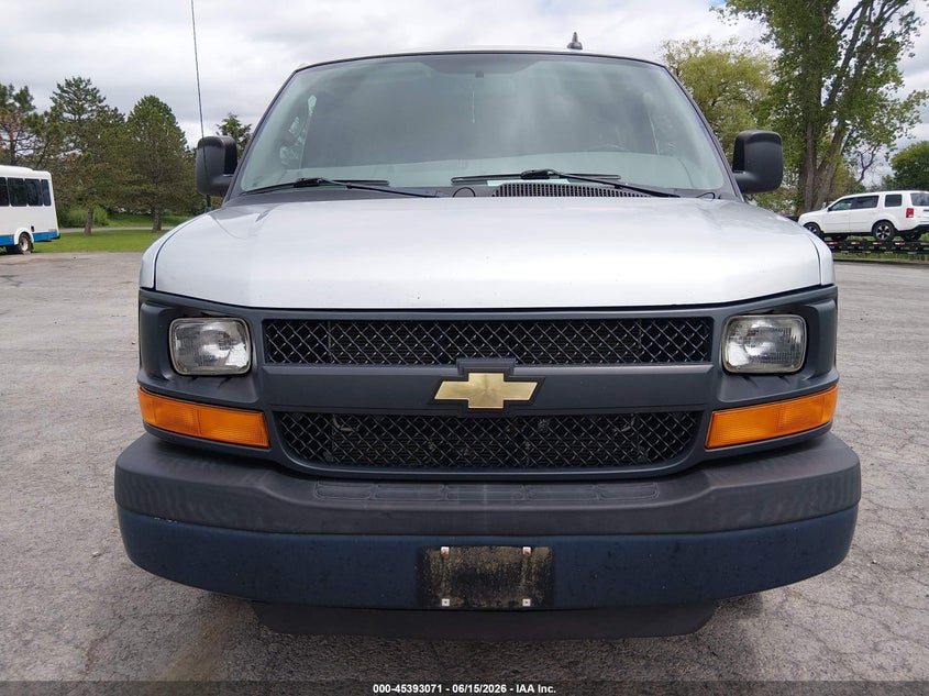 2016 CHEVROLET EXPRESS 2500 auction photo 6