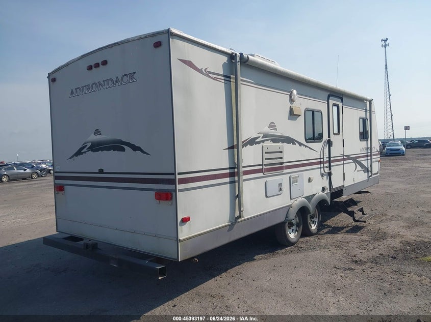 2005 DUTCHMEN ADIRONDACK 27FB auction photo 4