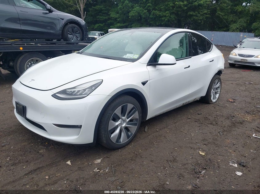 2021 TESLA MODEL Y auction photo 2