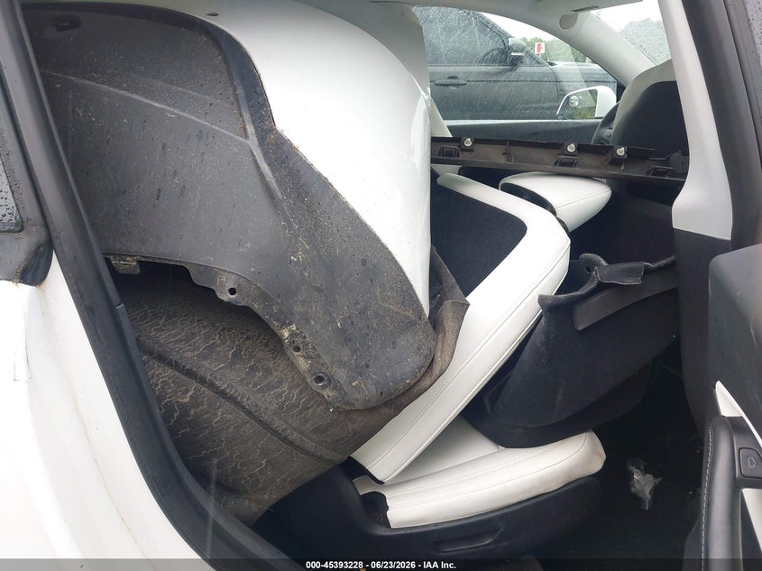 2021 TESLA MODEL Y auction photo 8