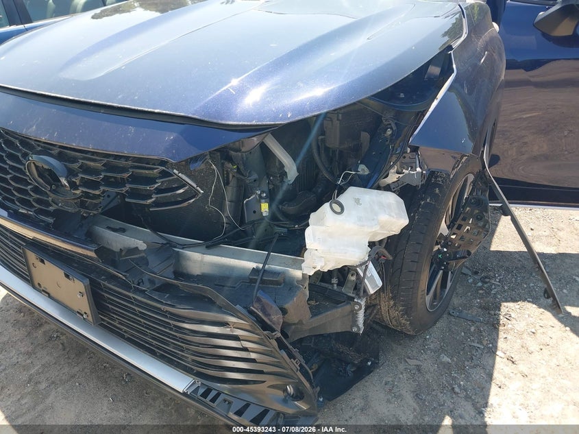 2021 TOYOTA HIGHLANDER auction photo 6
