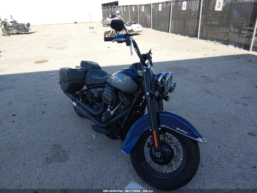 2023 Harley-davidson Flhcs