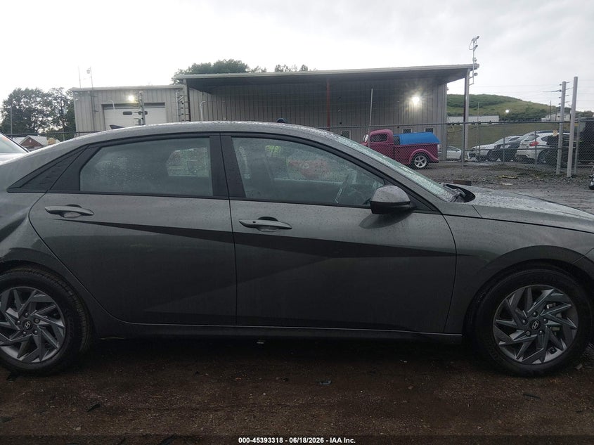 2024 Hyundai Elantra Sel VIN: KMHLM4DG1RU751061 Lot: 45393318