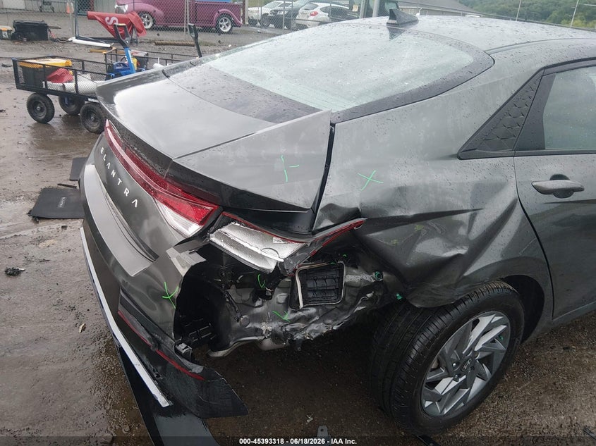 2024 Hyundai Elantra Sel VIN: KMHLM4DG1RU751061 Lot: 45393318