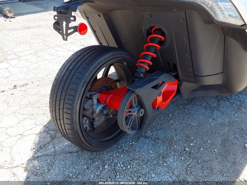 2016 Polaris Slingshot Sl VIN: 57XAAPFA2G7116951 Lot: 45393373